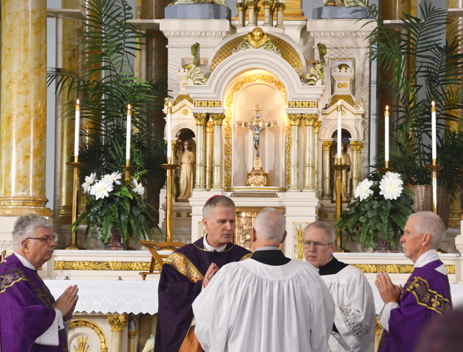 Bishop Johnston Celebrates Mass For Our Lady Of Hope Ordinariate Community The Catholic Key